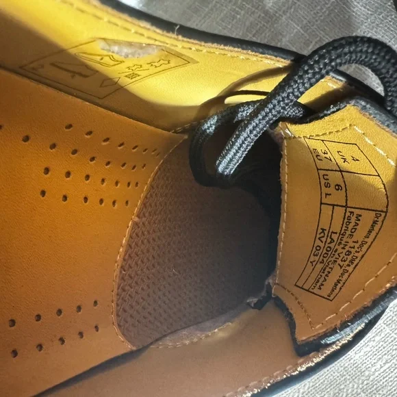 NEW Dr. Martens WOMEN'S SMOOTH LEATHER OXFORD SHOES Size 6 $140 - Picture 12 of 12